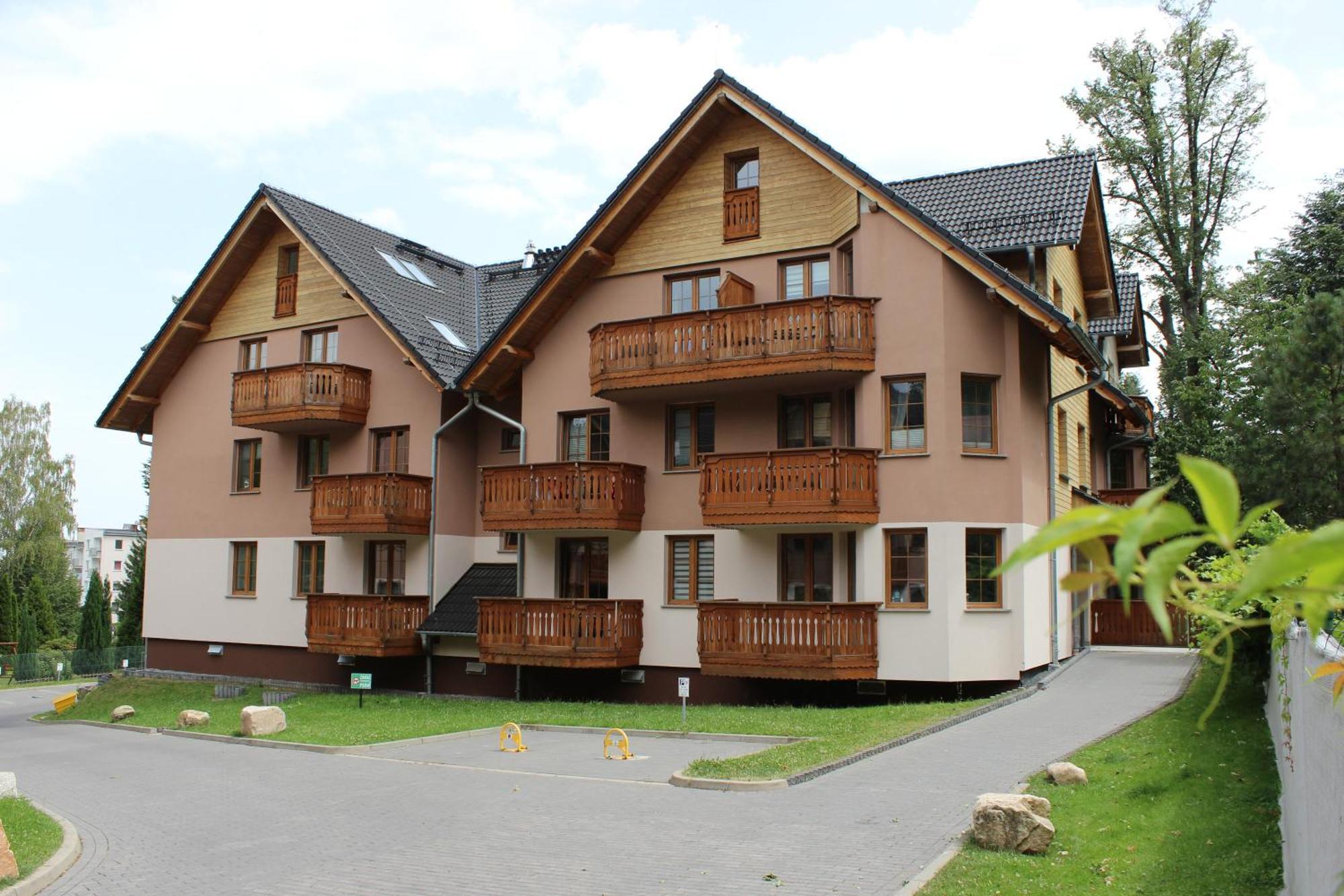 Apartament Blisko Centrum Z Garazem Карпач Экстерьер фото